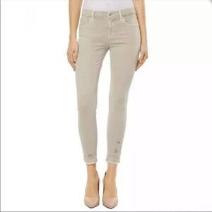 J BRAND Capri Mid Rise in Birch Destruct 26